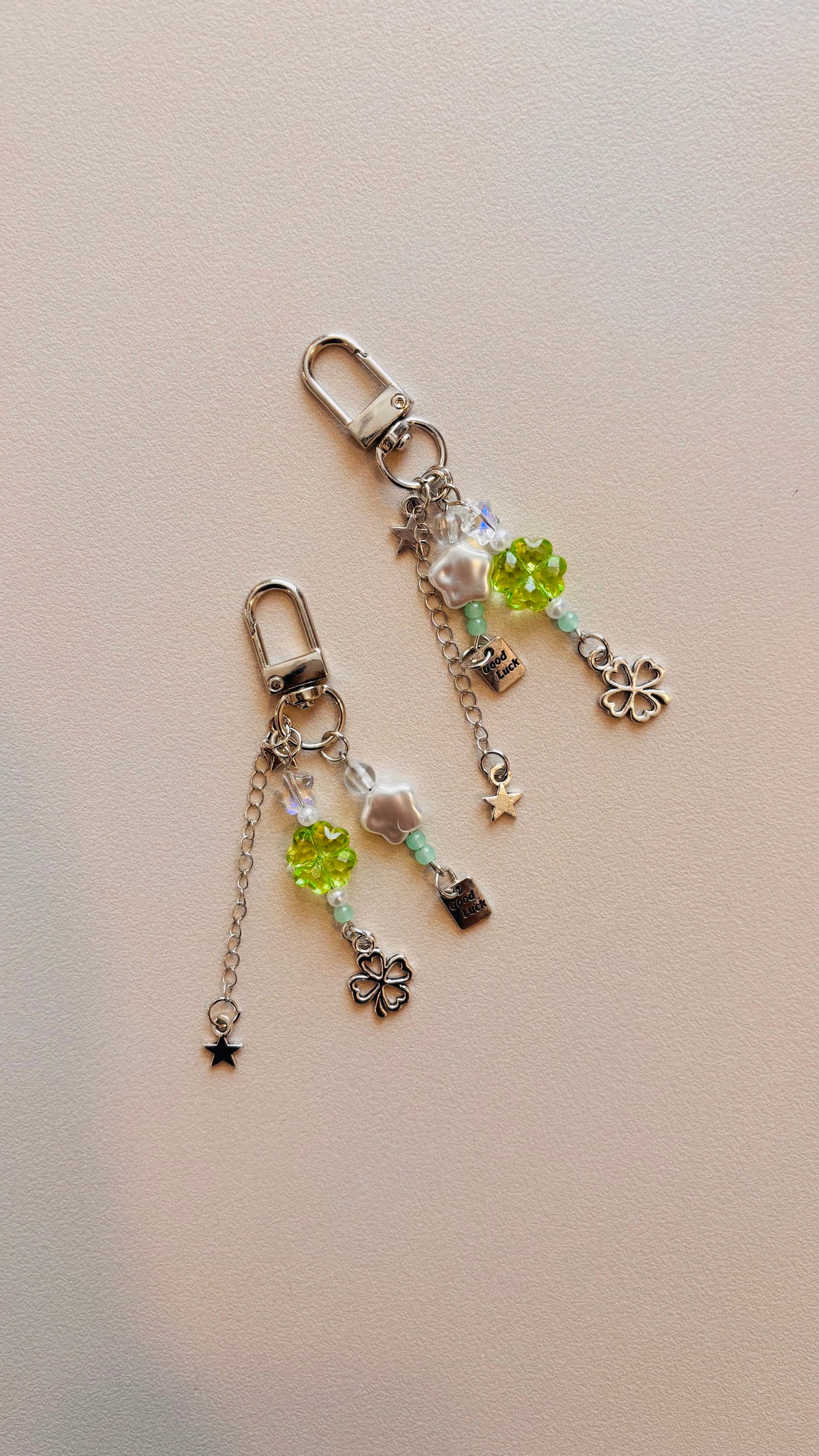 Clover key ring with star