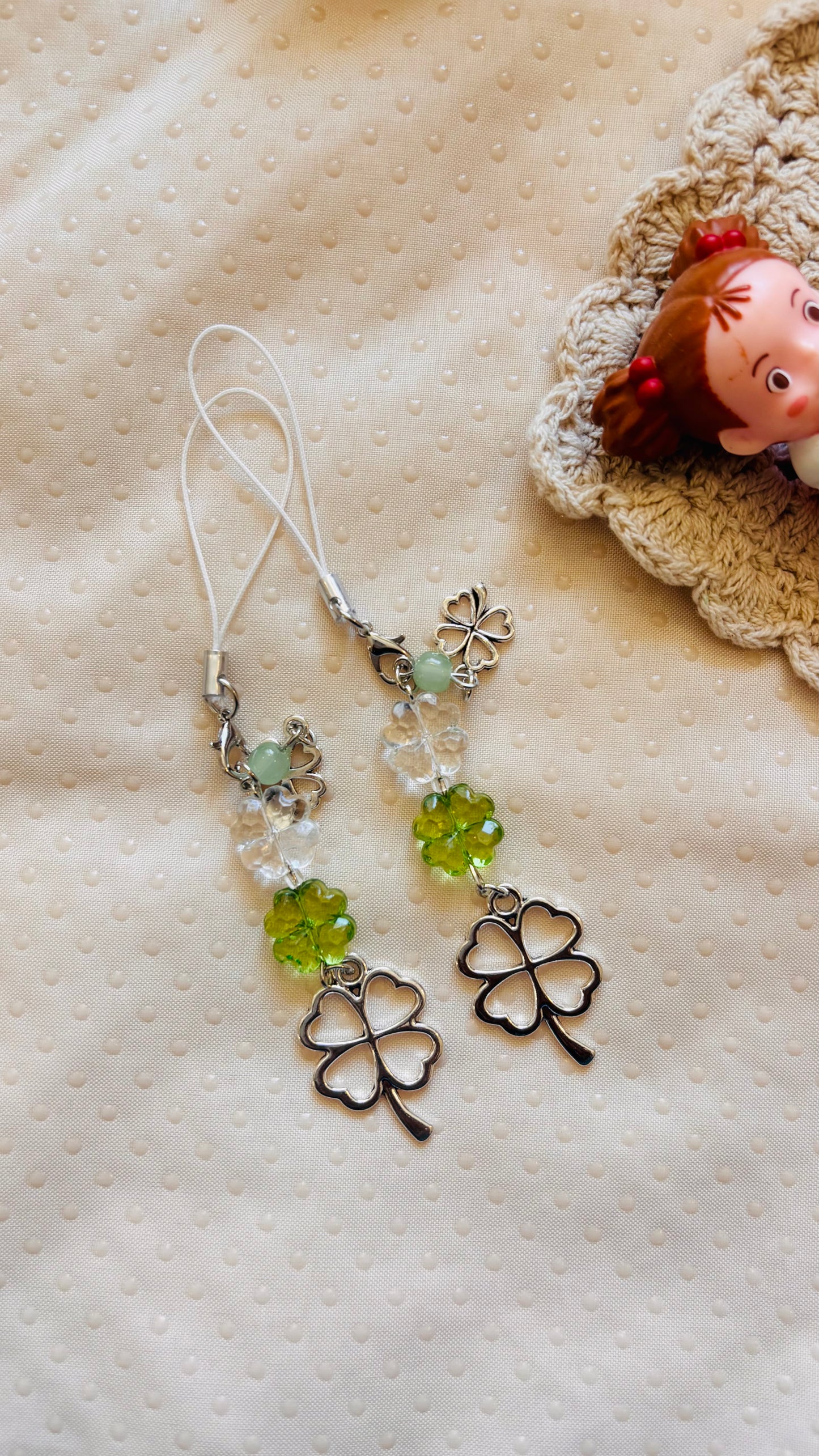 Clover crystal charm