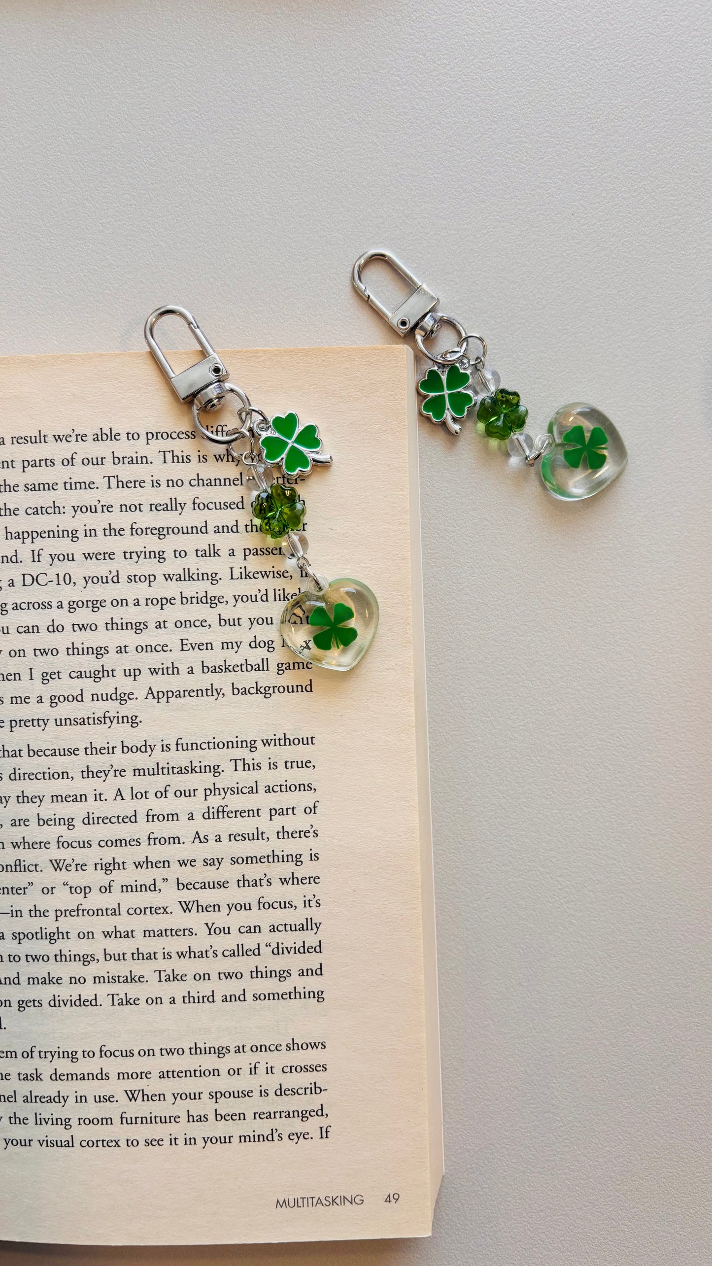 Clover heart keychain