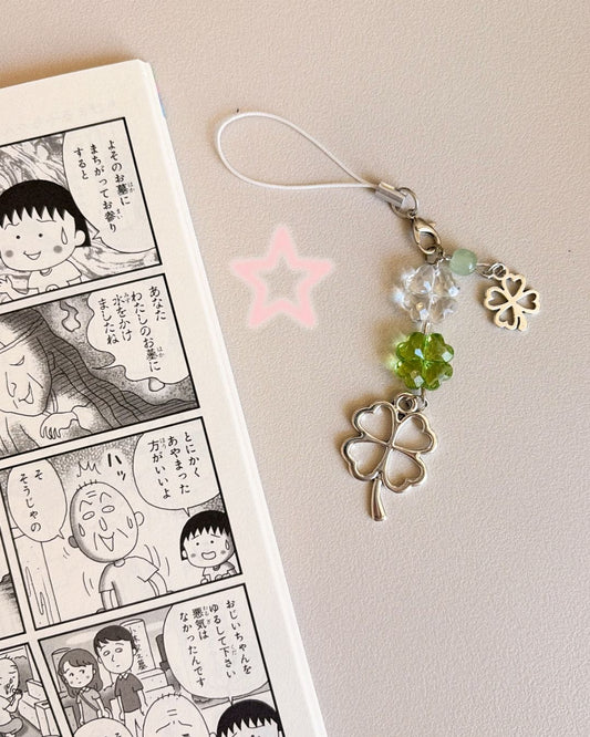 Clover crystal charm