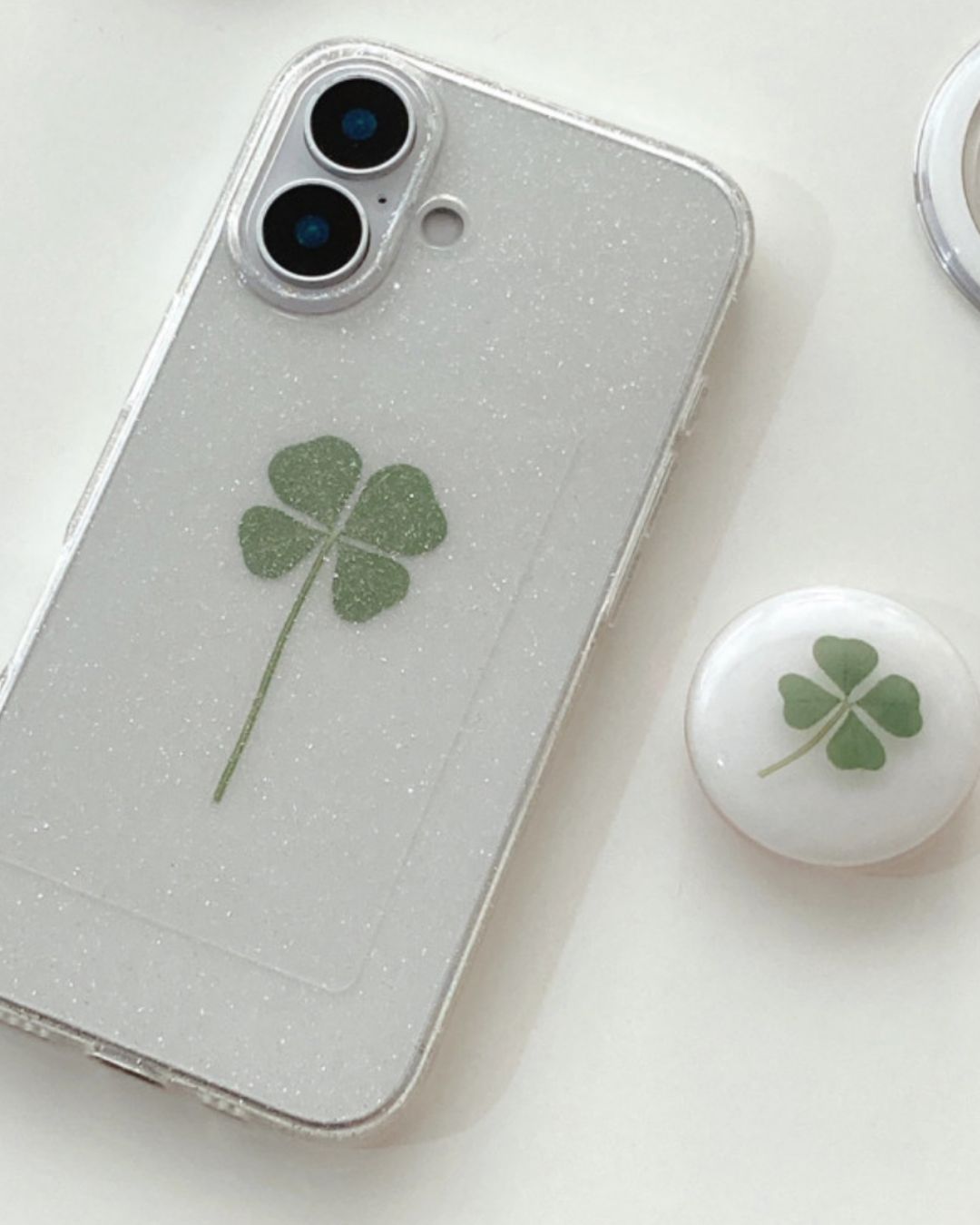 Clover pop socket