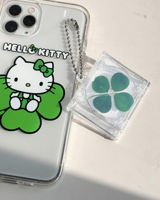 Lucky clover keyring