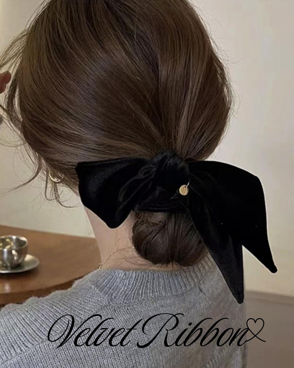KEiKI Velvet Ribbon Scrunchie