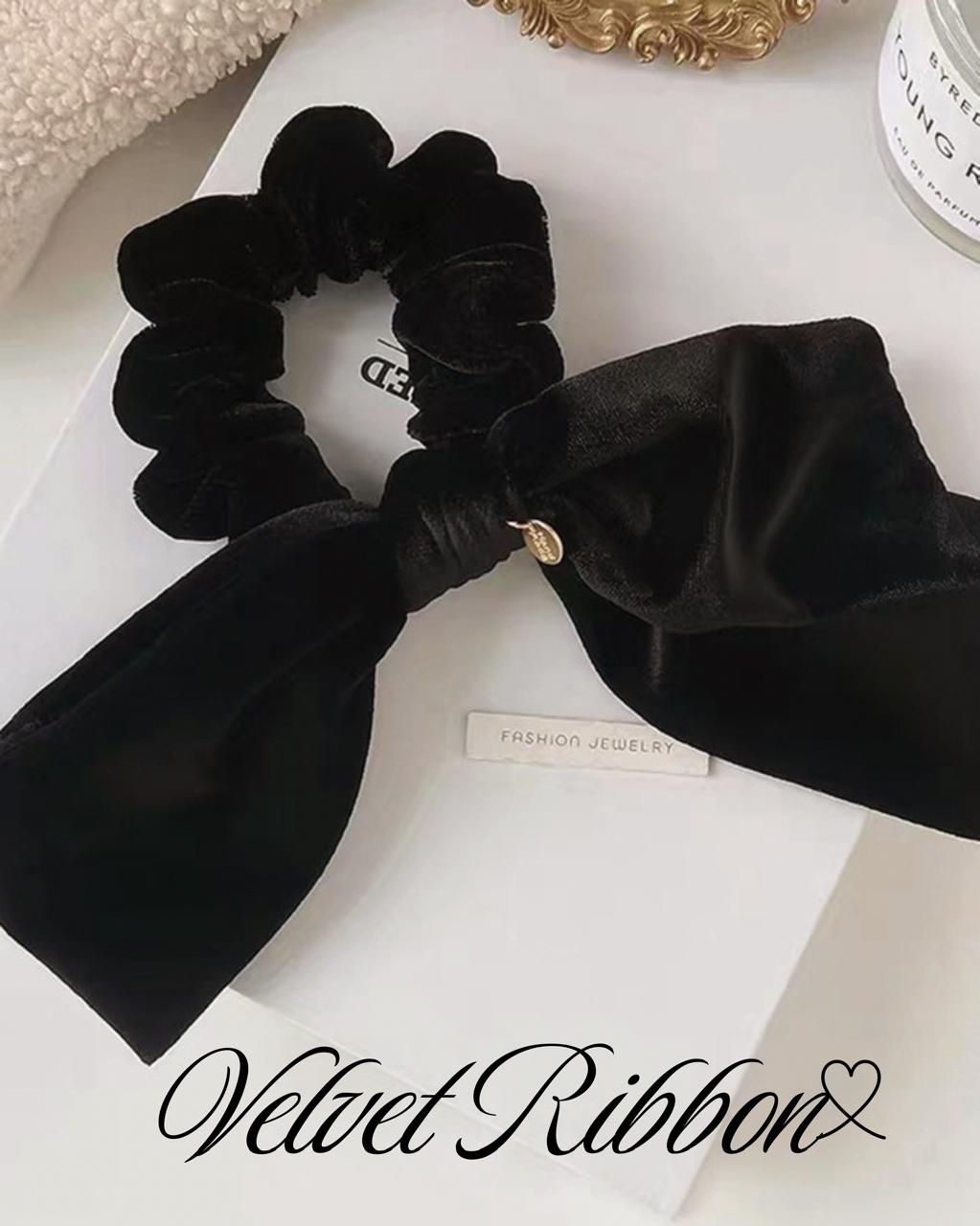 KEiKI Velvet Ribbon Scrunchie